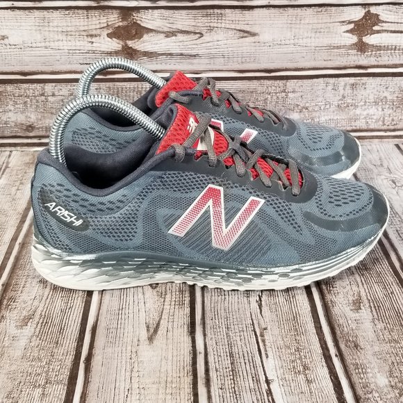 NEW BALANCE ARISHI Men's 5 Running Athletic Shoes Sneakers Gray Red - Picture 2 of 9